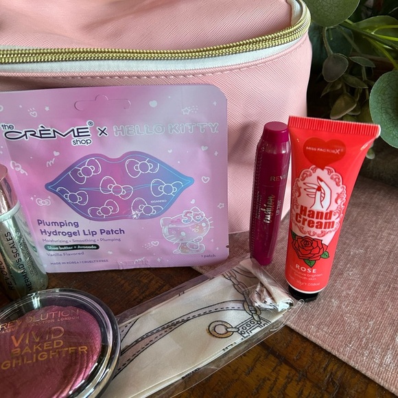 9 Piece Beauty Set - Picture 4 of 5